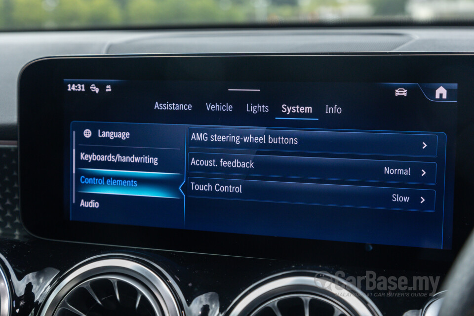 Mercedes-Benz AMG GLB X247 Facelift (2024) Interior