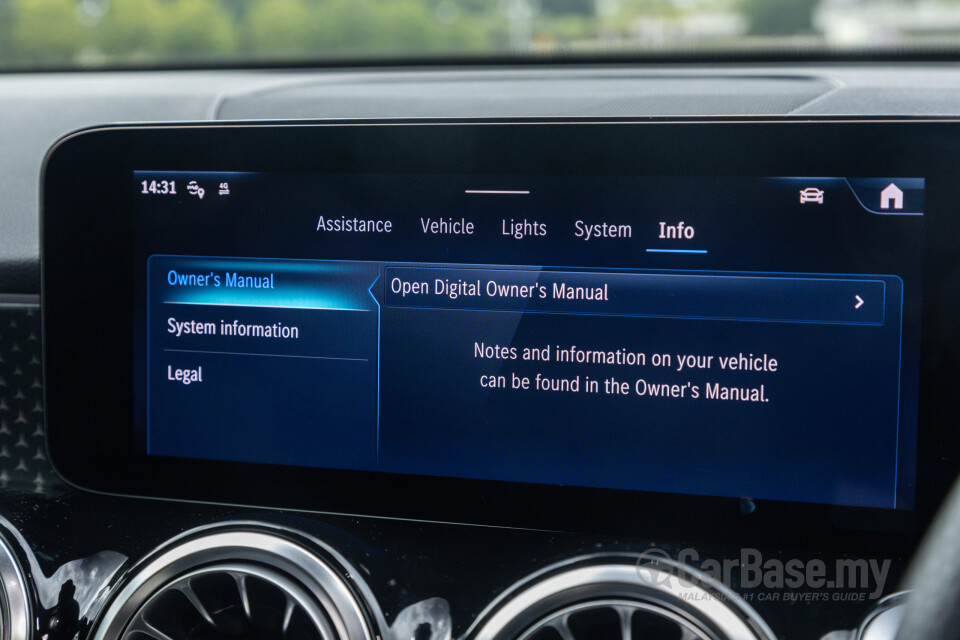 Mercedes-Benz AMG GLB X247 Facelift (2024) Interior