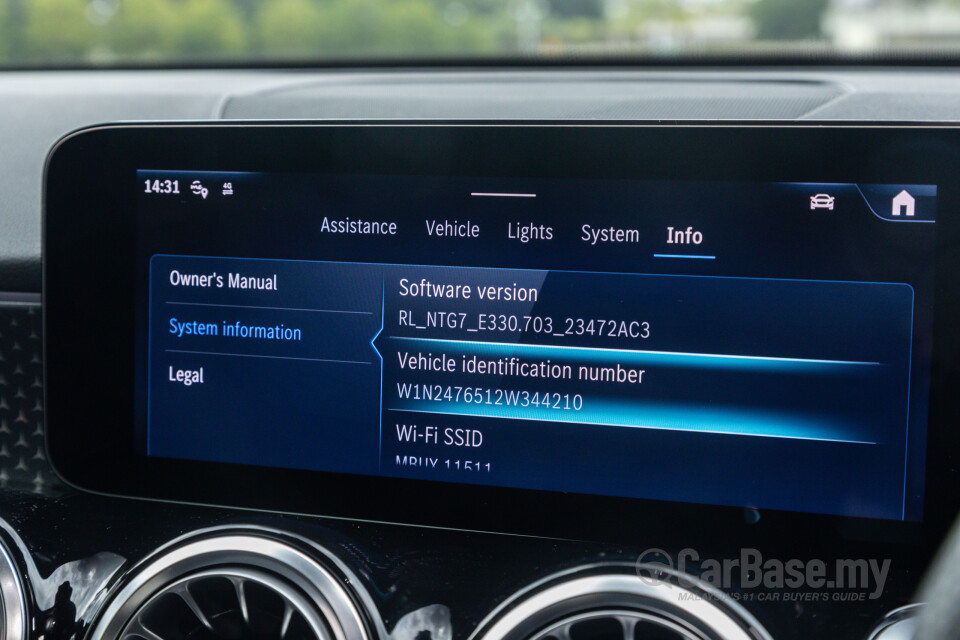 Mercedes-Benz AMG GLB X247 Facelift (2024) Interior