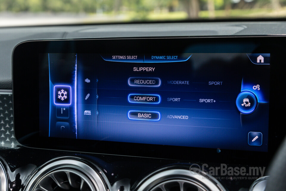 Mercedes-Benz AMG GLB X247 Facelift (2024) Interior