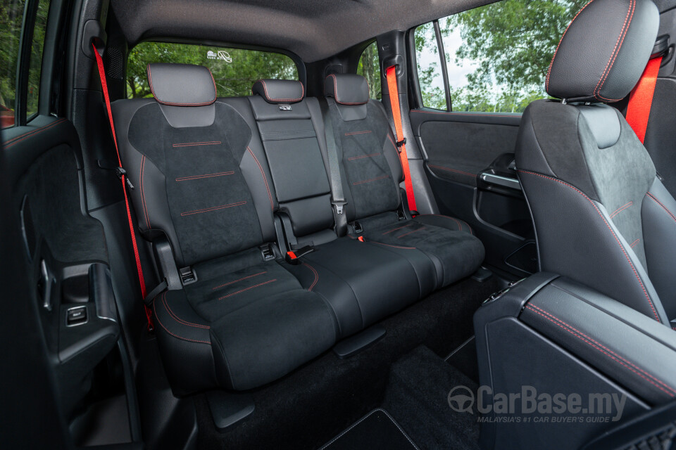 Mercedes-Benz AMG GLB X247 Facelift (2024) Interior