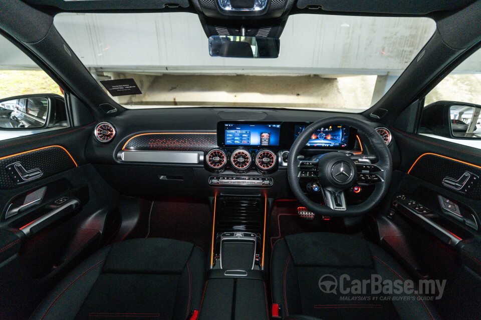 Mercedes-Benz AMG GLB X247 Facelift (2024) Interior
