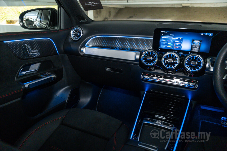 Mercedes-Benz AMG GLB X247 Facelift (2024) Interior