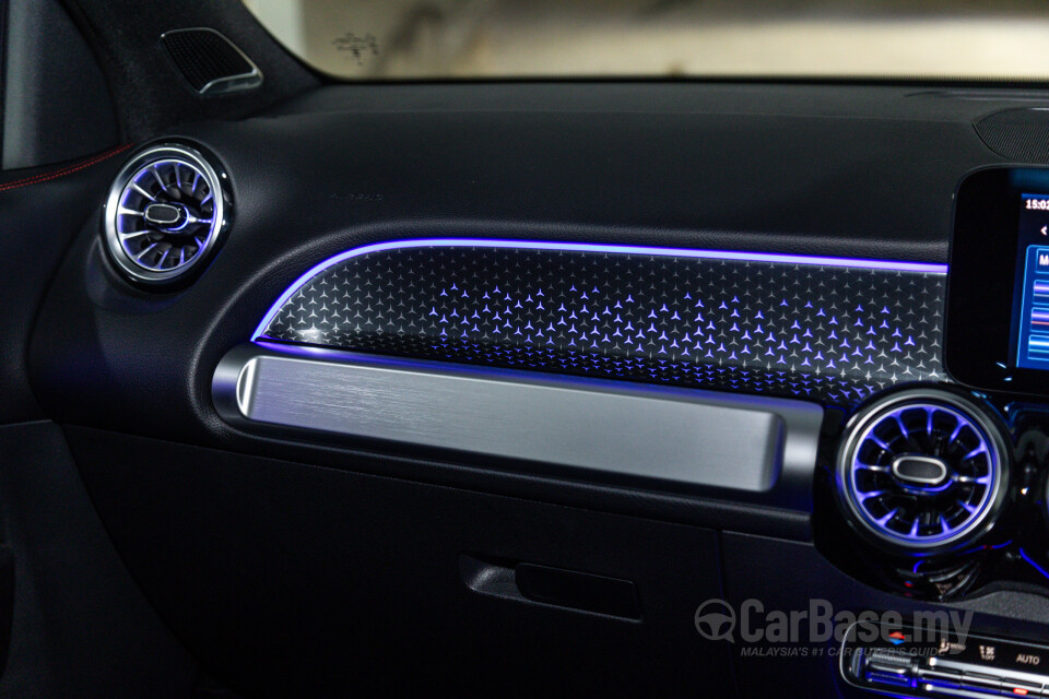 Mercedes-Benz AMG GLB X247 Facelift (2024) Interior