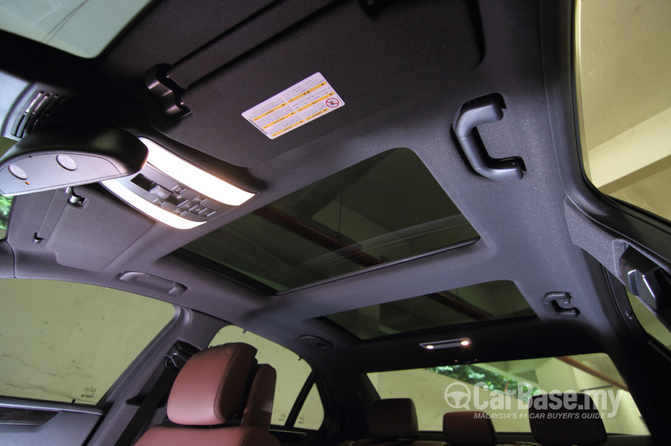 Mercedes-Benz E-Class W212 Facelift (2013) Interior