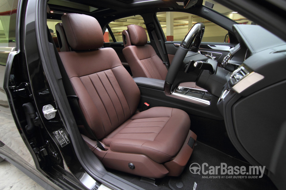 Mercedes-Benz E-Class W212 Facelift (2013) Interior