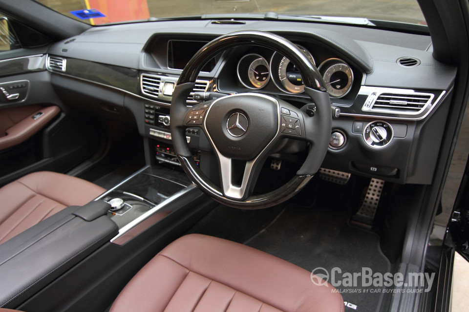 Mercedes-Benz E-Class W212 Facelift (2013) Interior