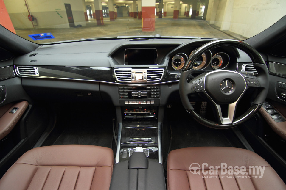 Mercedes-Benz E-Class W212 Facelift (2013) Interior