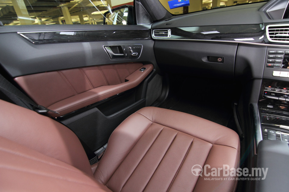 Mercedes-Benz E-Class W212 Facelift (2013) Interior