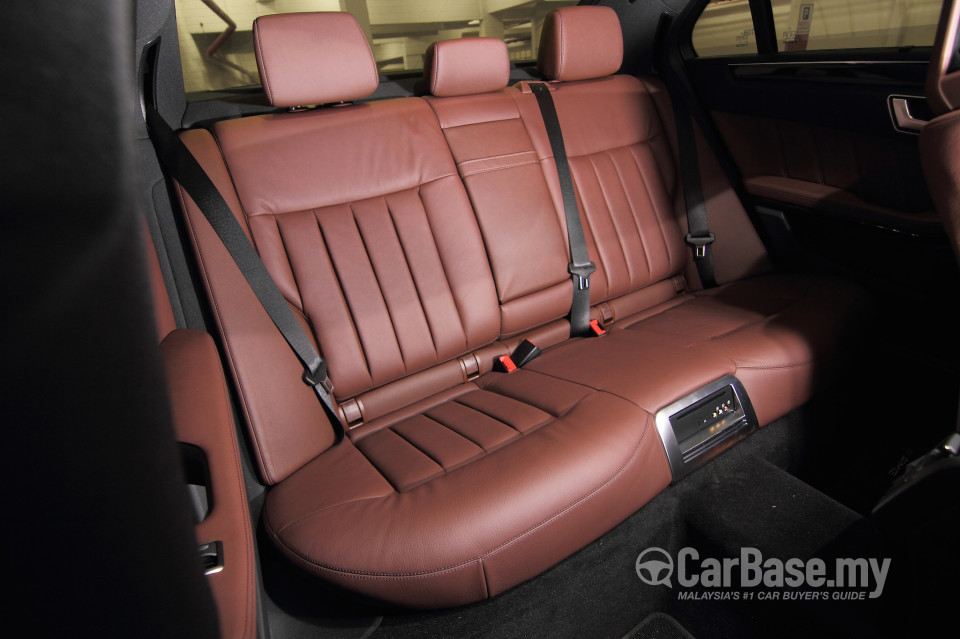 Mercedes-Benz E-Class W212 Facelift (2013) Interior