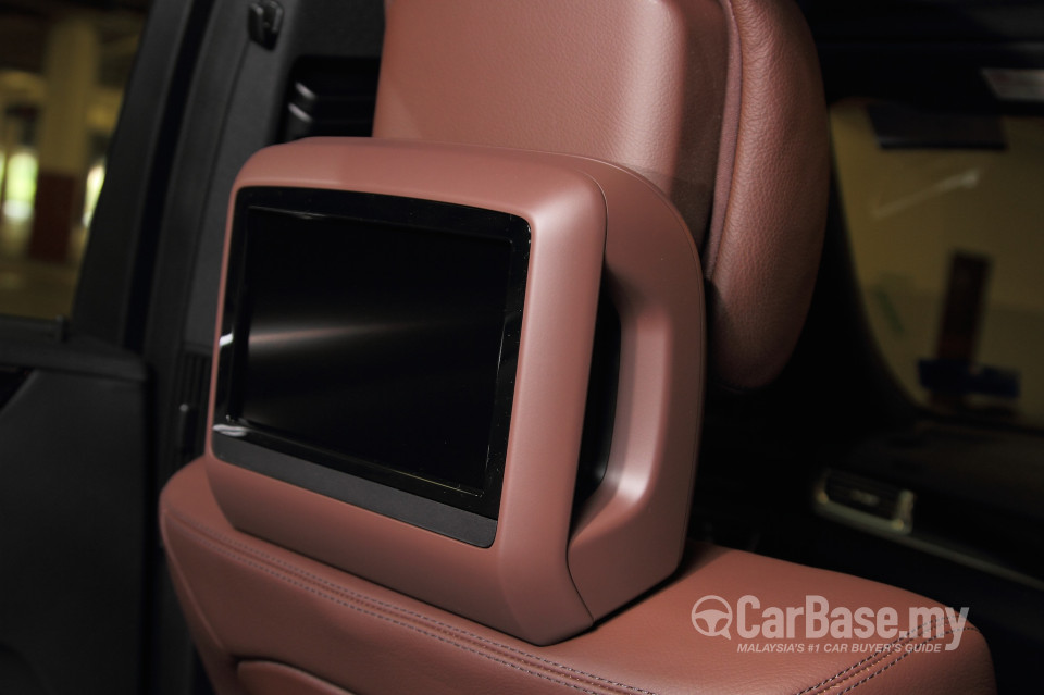 Mercedes-Benz E-Class W212 Facelift (2013) Interior