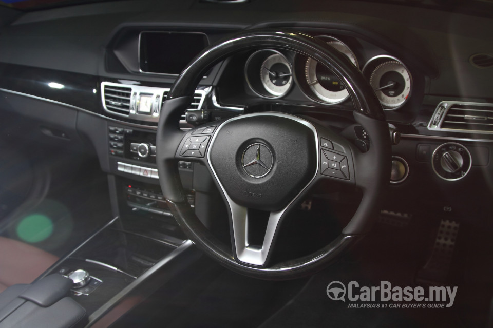 Mercedes-Benz E-Class W212 Facelift (2013) Interior