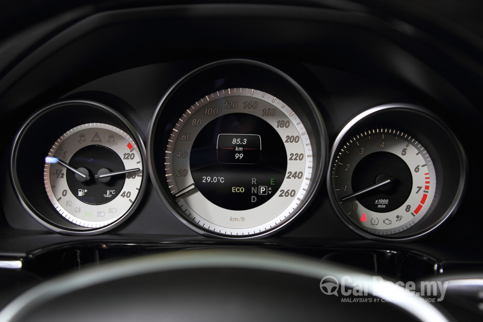 Mercedes-Benz E-Class W212 Facelift (2013) Interior