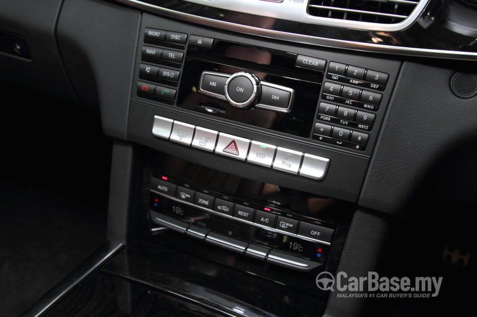 Mercedes-Benz E-Class W212 Facelift (2013) Interior