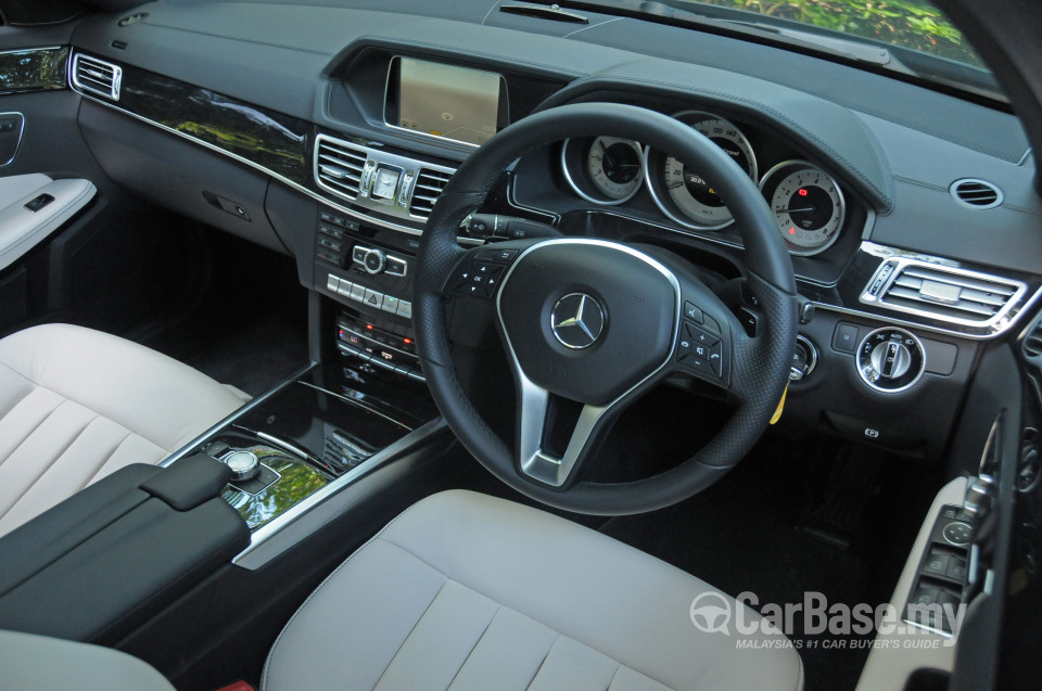 Mercedes-Benz E-Class W212 Facelift (2013) Interior