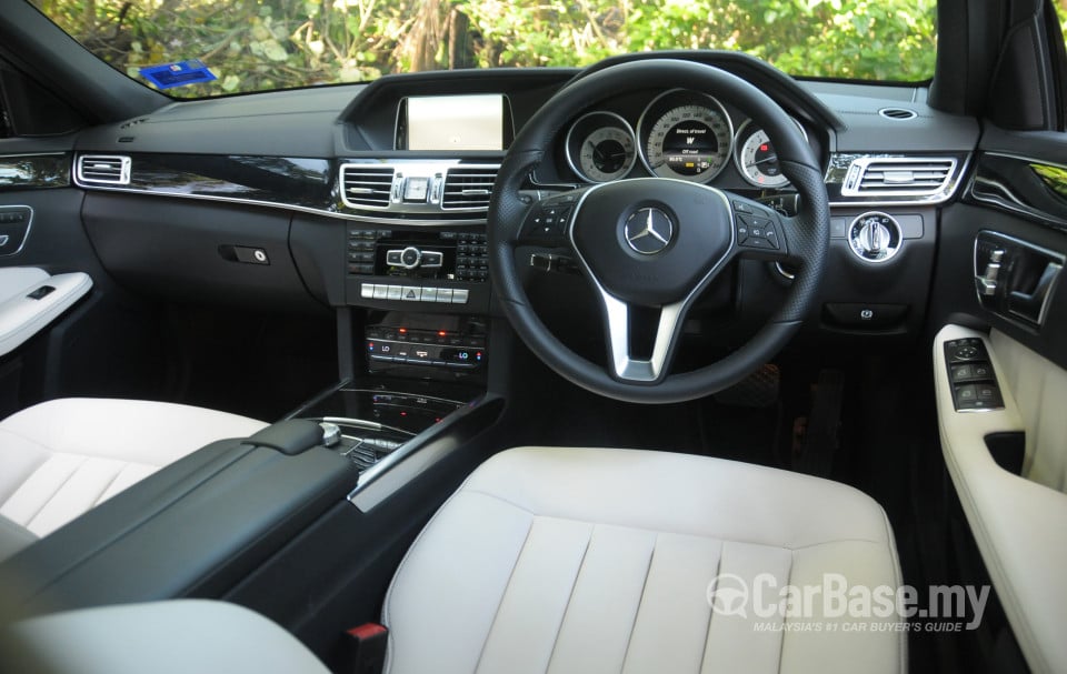 Mercedes-Benz E-Class W212 Facelift (2013) Interior