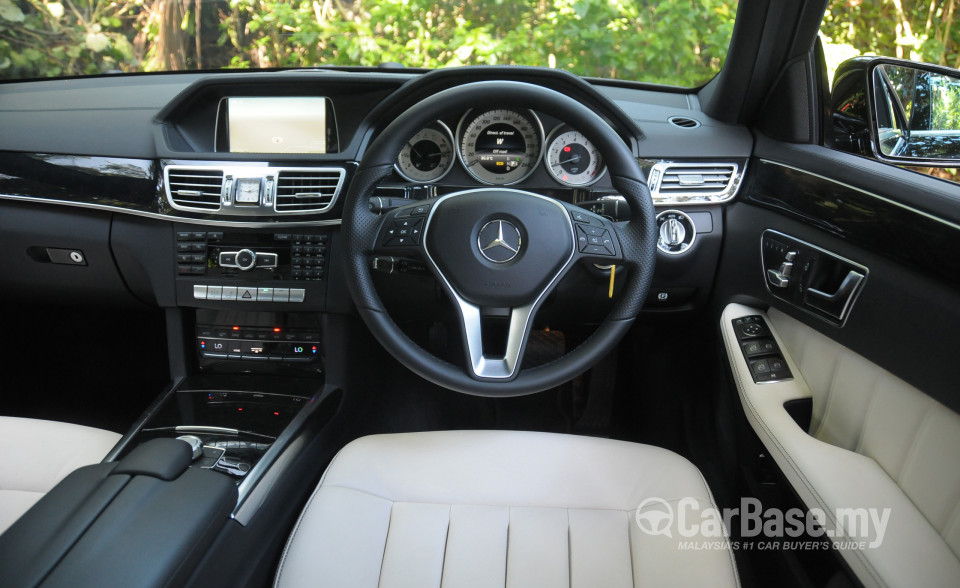 Mercedes-Benz E-Class W212 Facelift (2013) Interior