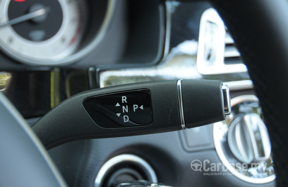 Mercedes-Benz E-Class W212 Facelift (2013) Interior