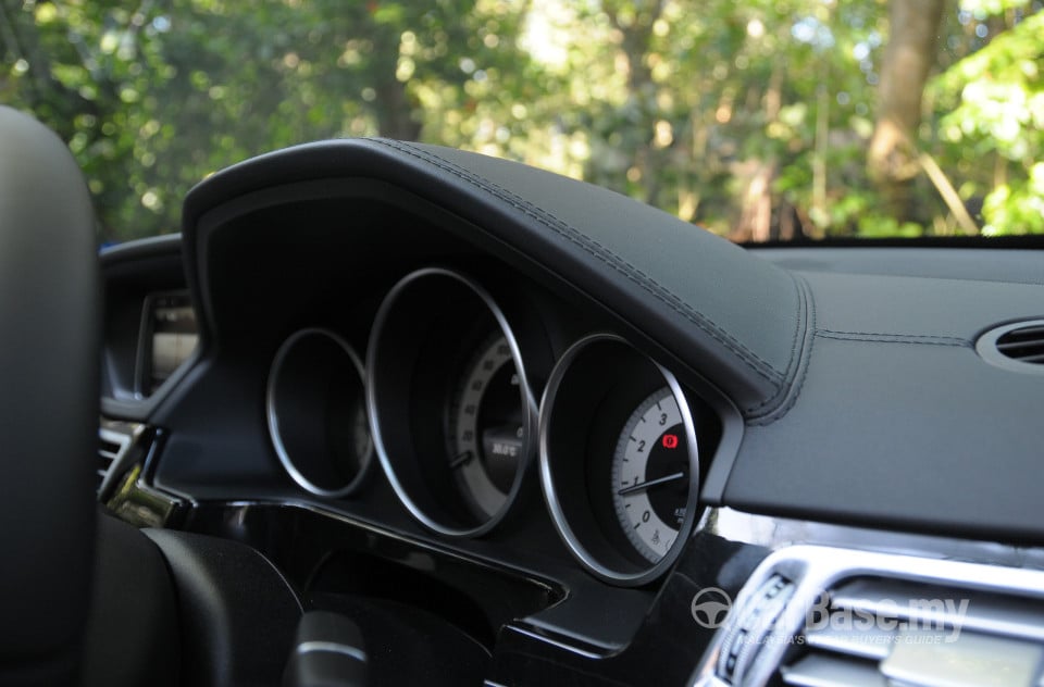Mercedes-Benz E-Class W212 Facelift (2013) Interior