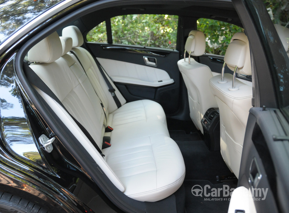 Mercedes-Benz E-Class W212 Facelift (2013) Interior