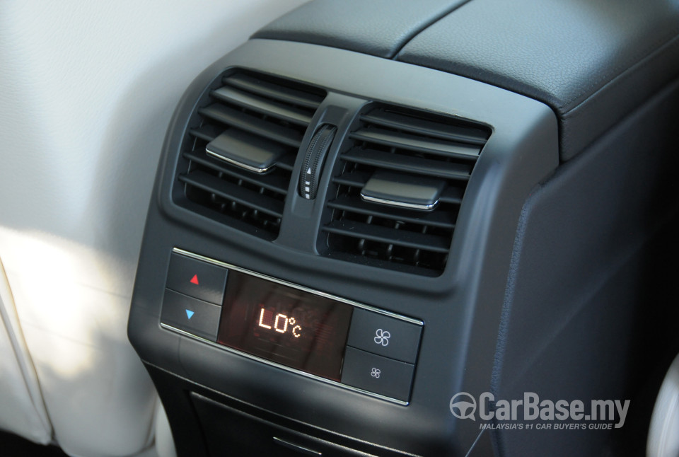 Mercedes-Benz E-Class W212 Facelift (2013) Interior