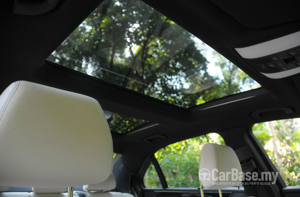Mercedes-Benz E-Class W212 Facelift (2013) Interior