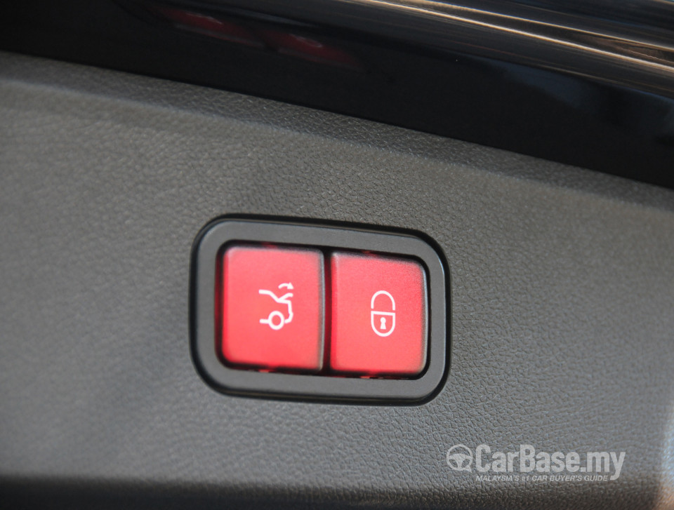 Mercedes-Benz E-Class W212 Facelift (2013) Interior
