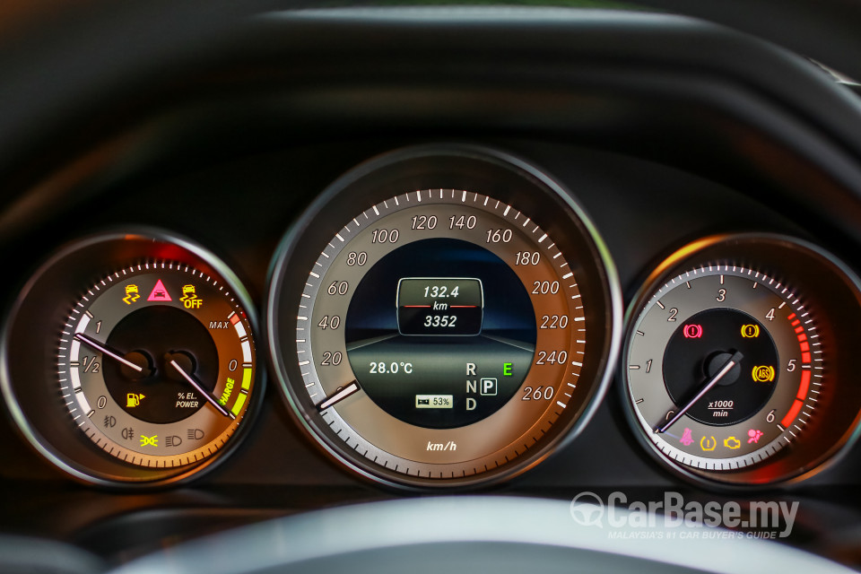 Mercedes-Benz E-Class W212 Facelift (2013) Interior