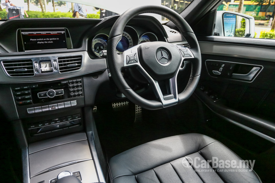 Mercedes-Benz E-Class W212 Facelift (2013) Interior