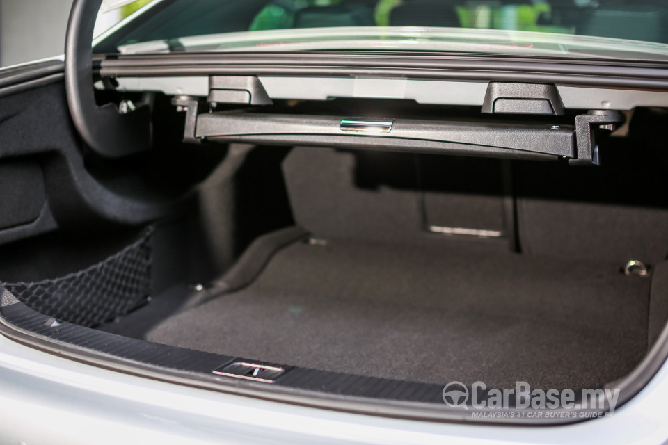 Mercedes-Benz E-Class W212 Facelift (2013) Interior