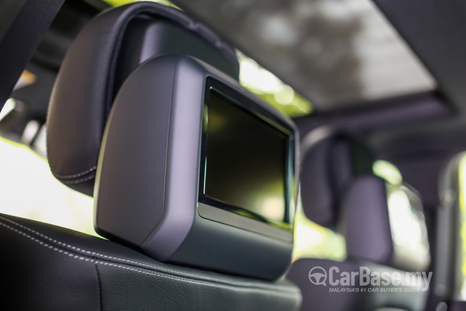 Mercedes-Benz E-Class W212 Facelift (2013) Interior
