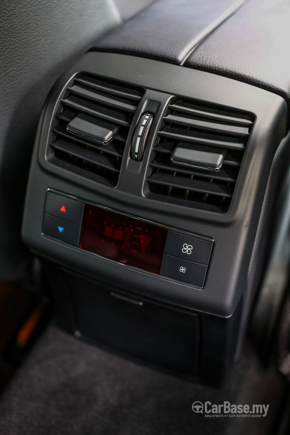 Mercedes-Benz E-Class W212 Facelift (2013) Interior