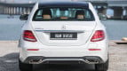 Mercedes-Benz E-Class Exterior photo