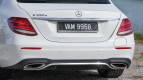 Mercedes-Benz E-Class Exterior photo
