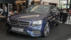 Mercedes-Benz E-Class Exterior photo
