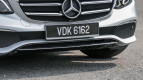 Mercedes-Benz E-Class Exterior photo