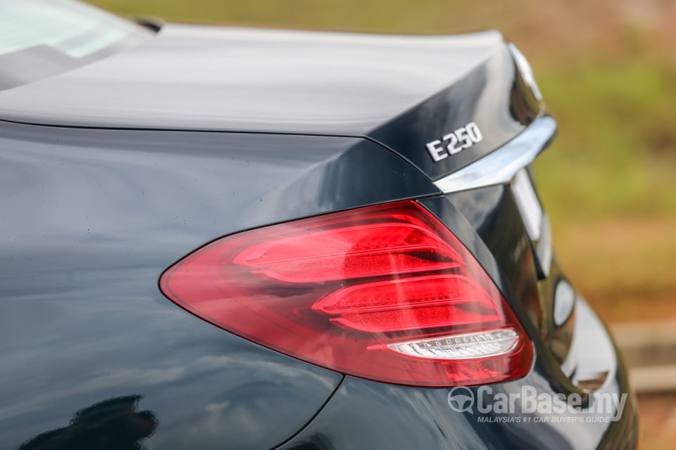 Mercedes-Benz E-Class W213 (2016) Exterior