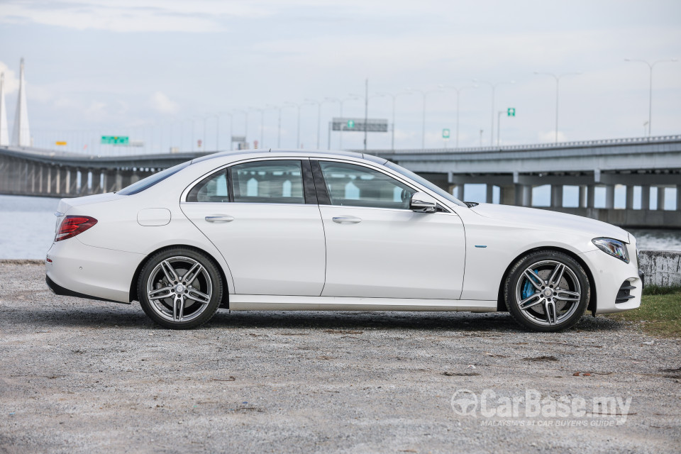 Mercedes-Benz E-Class W213 (2016) Exterior