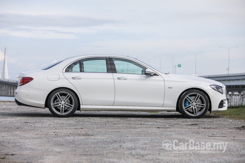 Mercedes-Benz E-Class W213 (2016) Exterior