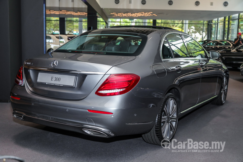 Mercedes-Benz E-Class W213 (2016) Exterior