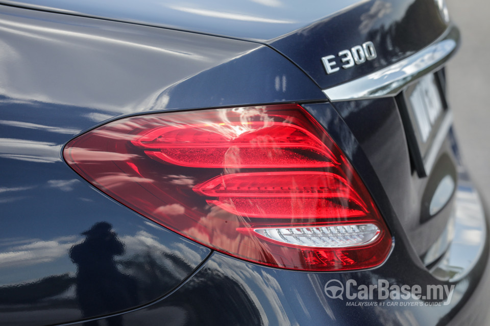 Mercedes-Benz E-Class W213 (2016) Exterior