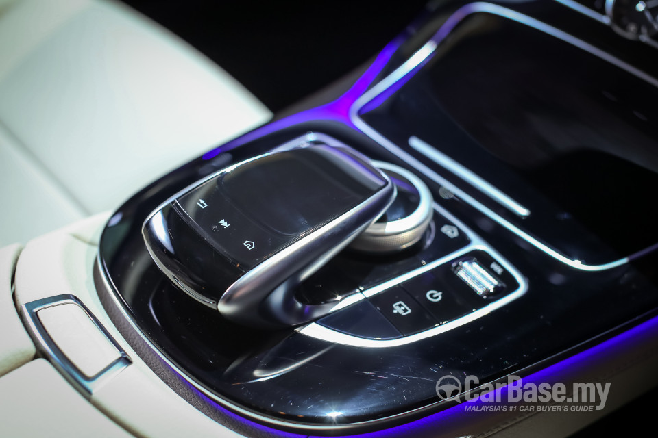 Mercedes-Benz E-Class W213 (2016) Interior