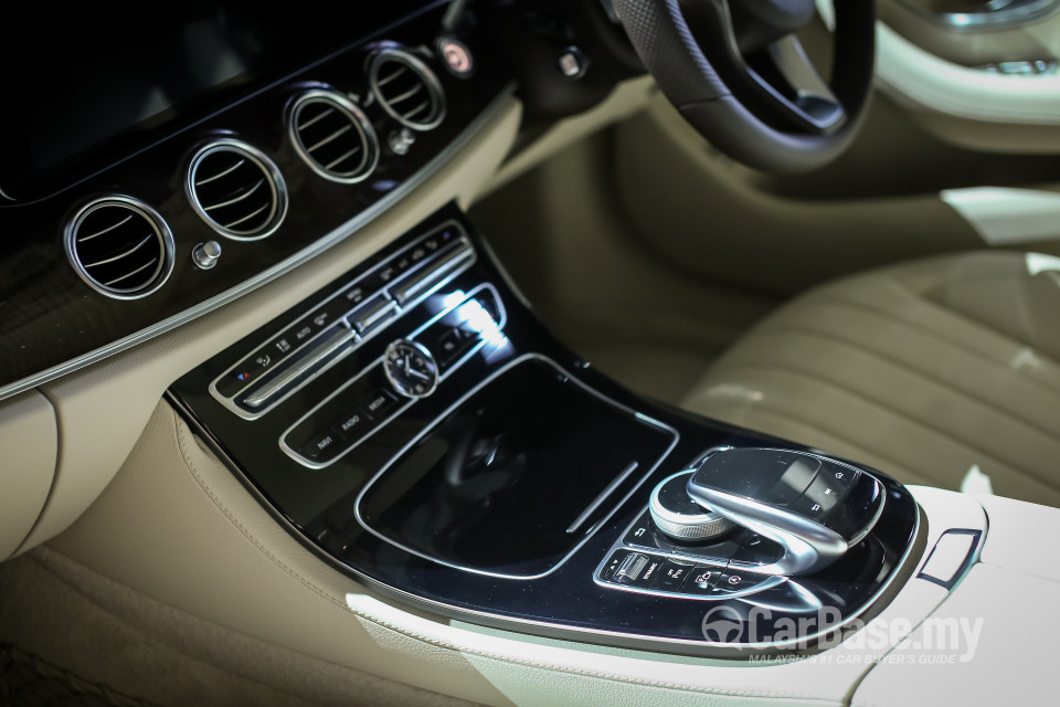 Mercedes-Benz E-Class W213 (2016) Interior