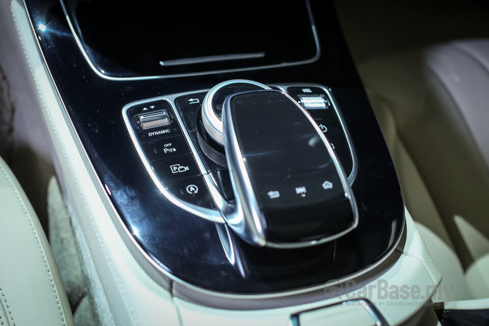 Mercedes-Benz AMG C-Class W205 AMG Facelift (2018) Interior