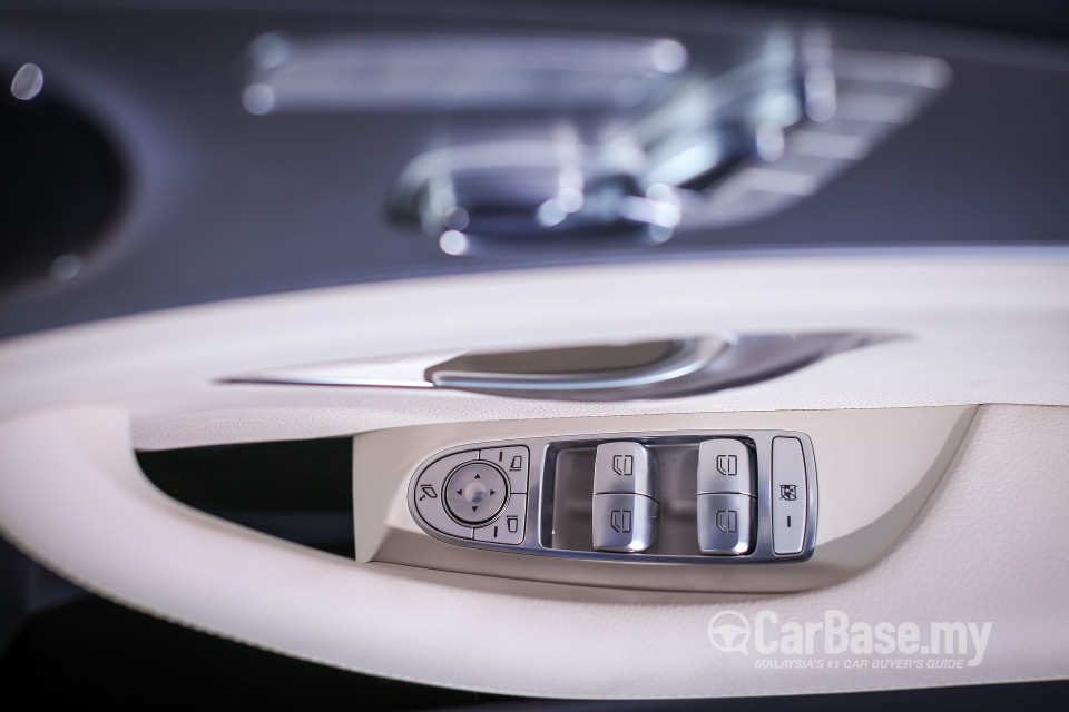 Mercedes-Benz E-Class W213 (2016) Interior