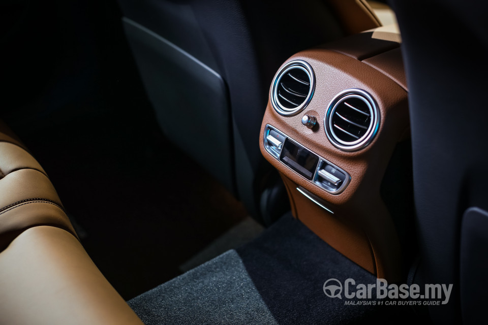 Mercedes-Benz E-Class W213 (2016) Interior