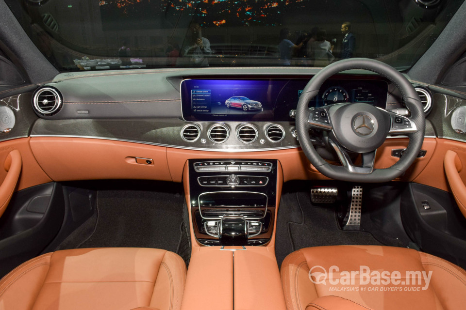 Mercedes-Benz E-Class W213 (2016) Interior