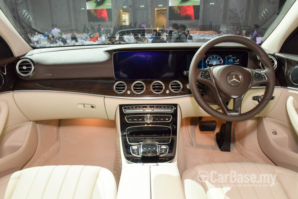 Mercedes-Benz E-Class W213 (2016) Interior