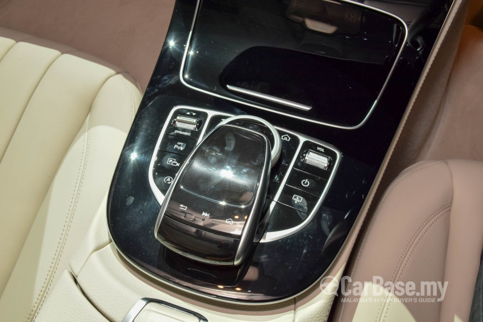 Mercedes-Benz E-Class W213 (2016) Interior