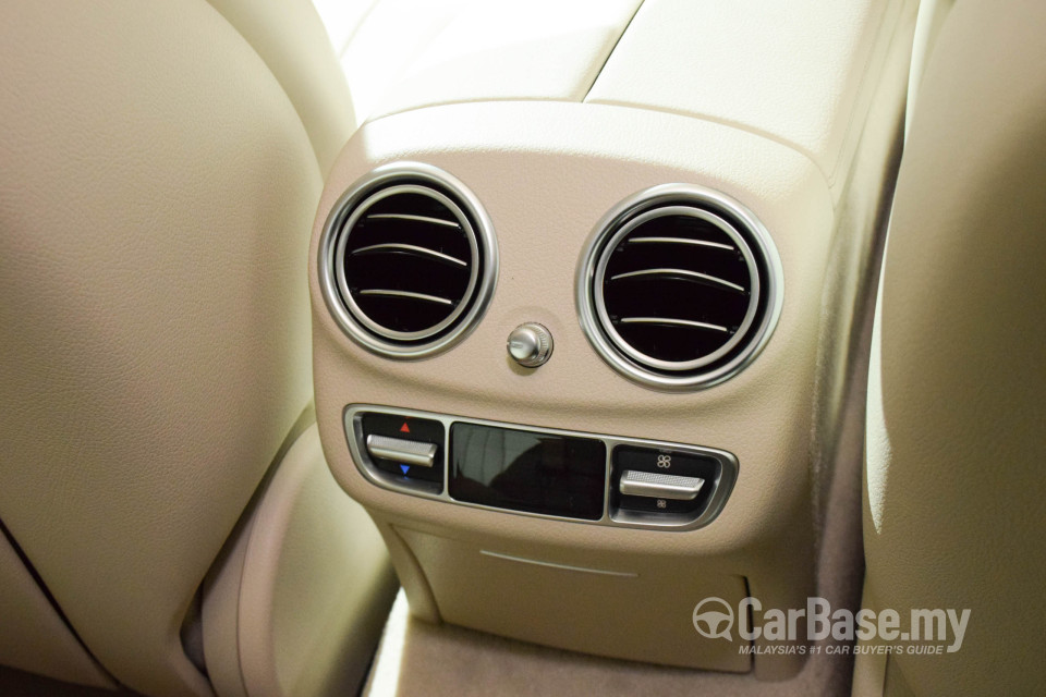 Mercedes-Benz E-Class W213 (2016) Interior